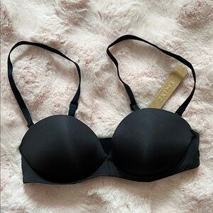 Skims Ultimate Strapless Push Up Bra